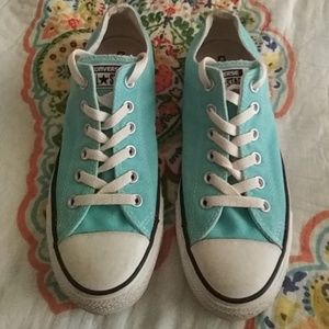Converse lowtops